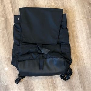 LULULEMON BACKPACK- Black